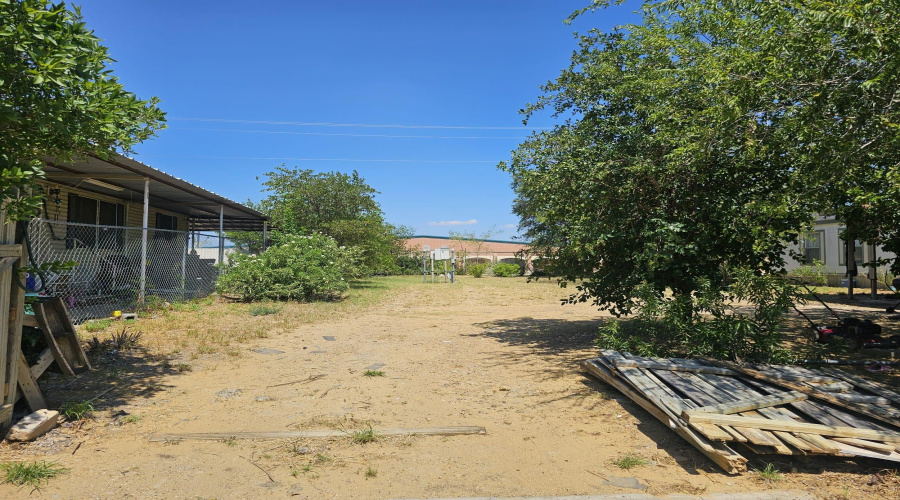 613 Valeria Lp, Laredo, Texas 78046, 3 Bedrooms Bedrooms, 5 Rooms Rooms,2 BathroomsBathrooms,Residential,For Sale,613 Valeria Lp,20264074