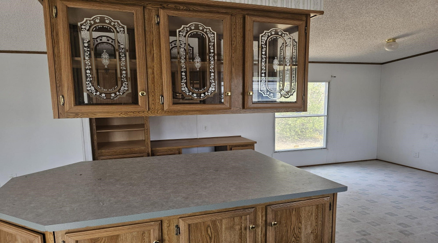 613 Valeria Lp, Laredo, Texas 78046, 3 Bedrooms Bedrooms, 5 Rooms Rooms,2 BathroomsBathrooms,Residential,For Sale,613 Valeria Lp,20264074