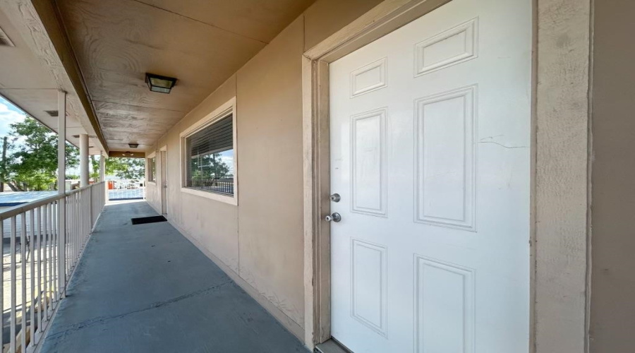 5810 Santa Maria Ave, Laredo, Texas 78045-3055, 1 Room Rooms,1 BathroomBathrooms,Commercial retail/office,For Rent,5810 Santa Maria Ave,20264081