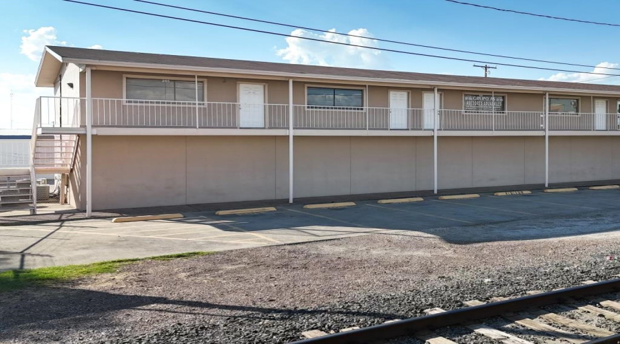 5810 Santa Maria Ave, Laredo, Texas 78045-3055, 1 Room Rooms,1 BathroomBathrooms,Commercial retail/office,For Rent,5810 Santa Maria Ave,20264081