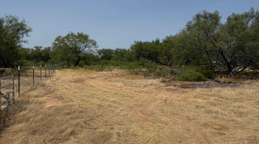 992 Jordan Rd., ENCINAL, Texas 78019, ,Land,For Sale,992 Jordan Rd.,20264078