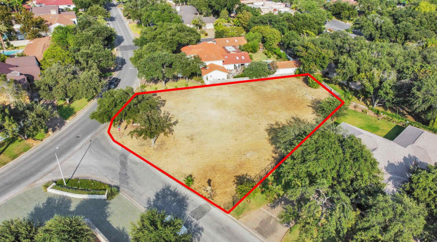 325 Manor Rd, LAREDO, Texas 78041, ,Land,For Sale,325 Manor Rd,20264084
