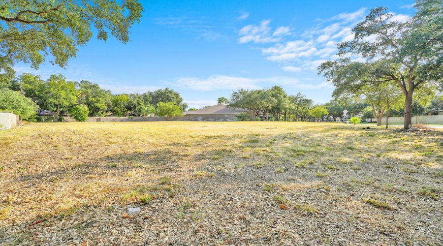 325 Manor Rd, LAREDO, Texas 78041, ,Land,For Sale,325 Manor Rd,20264084