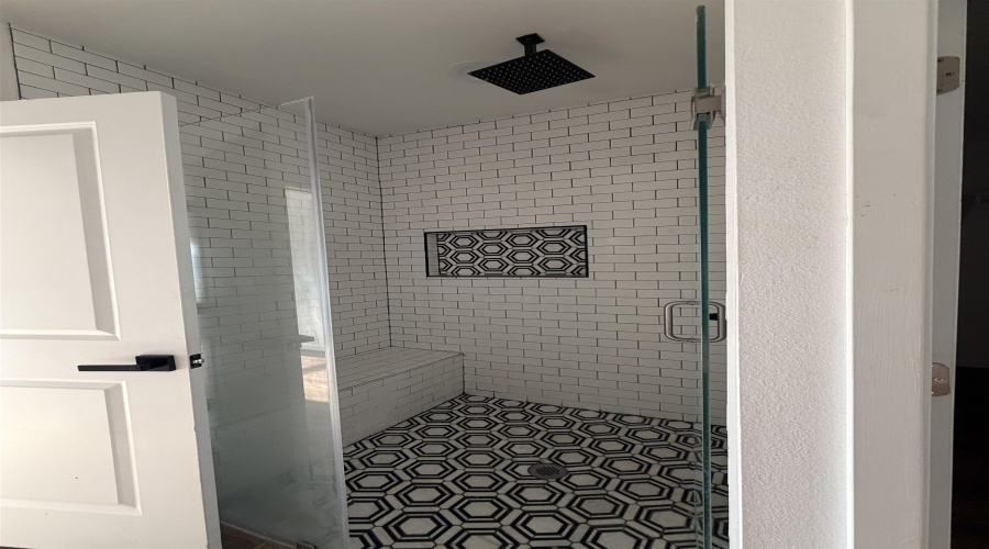 1432 Los Estribos Dr., Laredo, Texas 78046, 3 Bedrooms Bedrooms, 4 Rooms Rooms,2 BathroomsBathrooms,Residential,For Sale,1432 Los Estribos Dr.,20264075