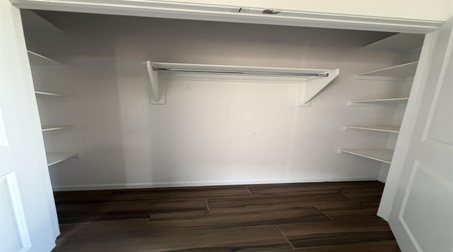 1432 Los Estribos Dr., Laredo, Texas 78046, 3 Bedrooms Bedrooms, 4 Rooms Rooms,2 BathroomsBathrooms,Residential,For Sale,1432 Los Estribos Dr.,20264075