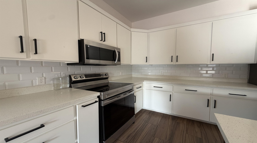 1432 Los Estribos Dr., Laredo, Texas 78046, 3 Bedrooms Bedrooms, 4 Rooms Rooms,2 BathroomsBathrooms,Residential,For Sale,1432 Los Estribos Dr.,20264075