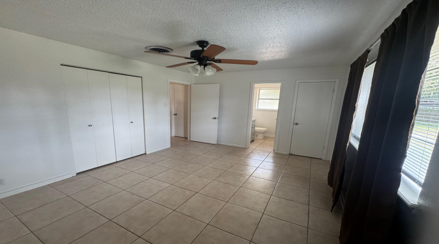 304 Richmond Ct, Laredo, Texas 78045, 3 Bedrooms Bedrooms, 7 Rooms Rooms,2 BathroomsBathrooms,Residential,For Rent,304 Richmond Ct,20264076