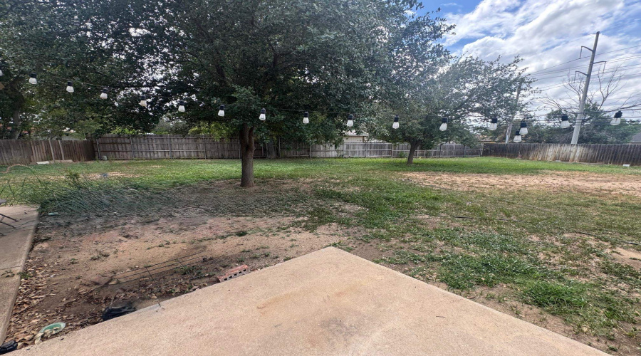 304 Richmond Ct, Laredo, Texas 78045, 3 Bedrooms Bedrooms, 7 Rooms Rooms,2 BathroomsBathrooms,Residential,For Rent,304 Richmond Ct,20264076