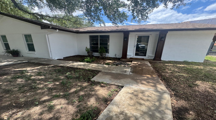 304 Richmond Ct, Laredo, Texas 78045, 3 Bedrooms Bedrooms, 7 Rooms Rooms,2 BathroomsBathrooms,Residential,For Rent,304 Richmond Ct,20264076