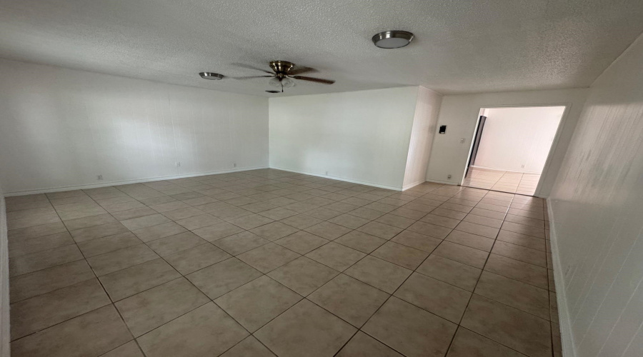 304 Richmond Ct, Laredo, Texas 78045, 3 Bedrooms Bedrooms, 7 Rooms Rooms,2 BathroomsBathrooms,Residential,For Rent,304 Richmond Ct,20264076