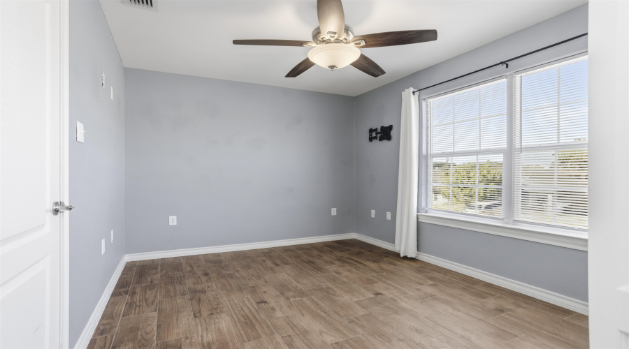 214 Allen Dr, Laredo, Texas 78045, 1 Bedroom Bedrooms, 2 Rooms Rooms,1 BathroomBathrooms,Residential,For Rent,214 Allen Dr,20264077
