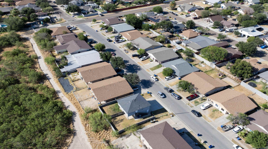 214 Allen Dr, Laredo, Texas 78045, 1 Bedroom Bedrooms, 2 Rooms Rooms,1 BathroomBathrooms,Residential,For Rent,214 Allen Dr,20264077