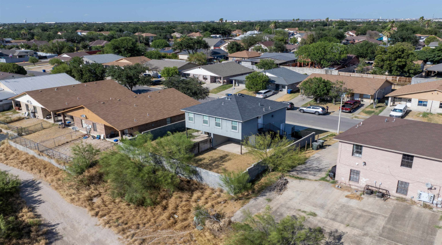 214 Allen Dr, Laredo, Texas 78045, 1 Bedroom Bedrooms, 2 Rooms Rooms,1 BathroomBathrooms,Residential,For Rent,214 Allen Dr,20264077