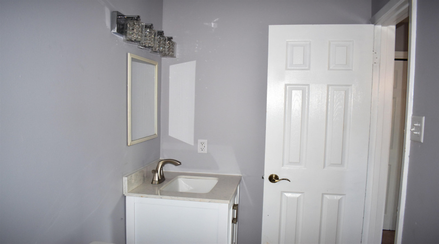 3313 Cortez Blvd, Laredo, Texas 78046-4106, 3 Bedrooms Bedrooms, 5 Rooms Rooms,2 BathroomsBathrooms,Residential,For Sale,3313 Cortez Blvd,20264079