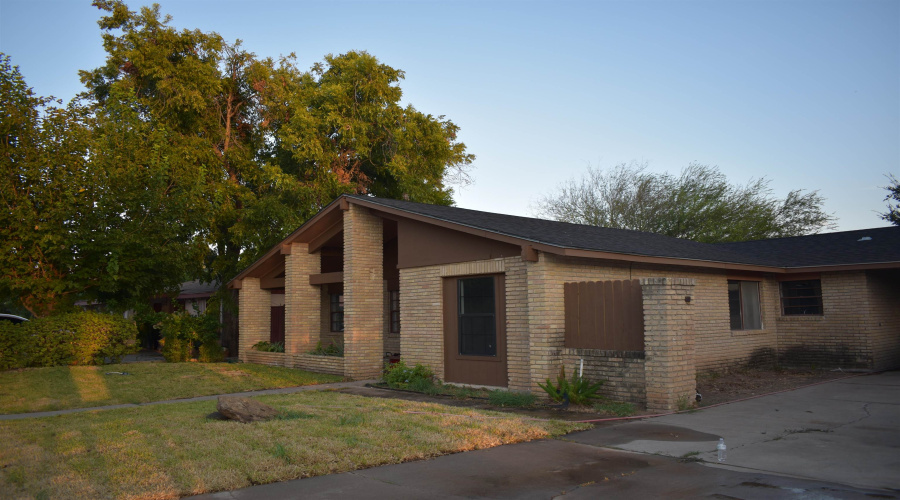 3313 Cortez Blvd, Laredo, Texas 78046-4106, 3 Bedrooms Bedrooms, 5 Rooms Rooms,2 BathroomsBathrooms,Residential,For Sale,3313 Cortez Blvd,20264079