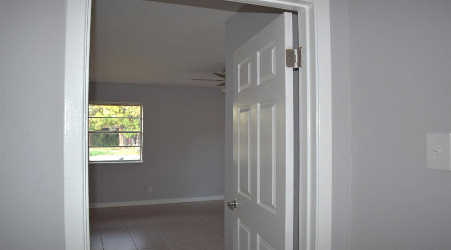 3313 Cortez Blvd, Laredo, Texas 78046-4106, 3 Bedrooms Bedrooms, 5 Rooms Rooms,2 BathroomsBathrooms,Residential,For Sale,3313 Cortez Blvd,20264079