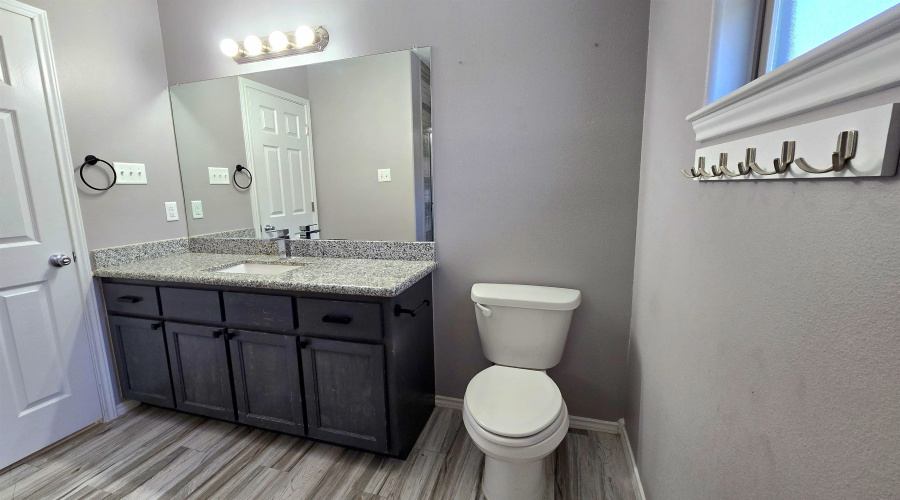 2708 Taurus Dr., Laredo, Texas 78046, 3 Bedrooms Bedrooms, 7 Rooms Rooms,3 BathroomsBathrooms,Residential,For Sale,2708 Taurus Dr.,20264082