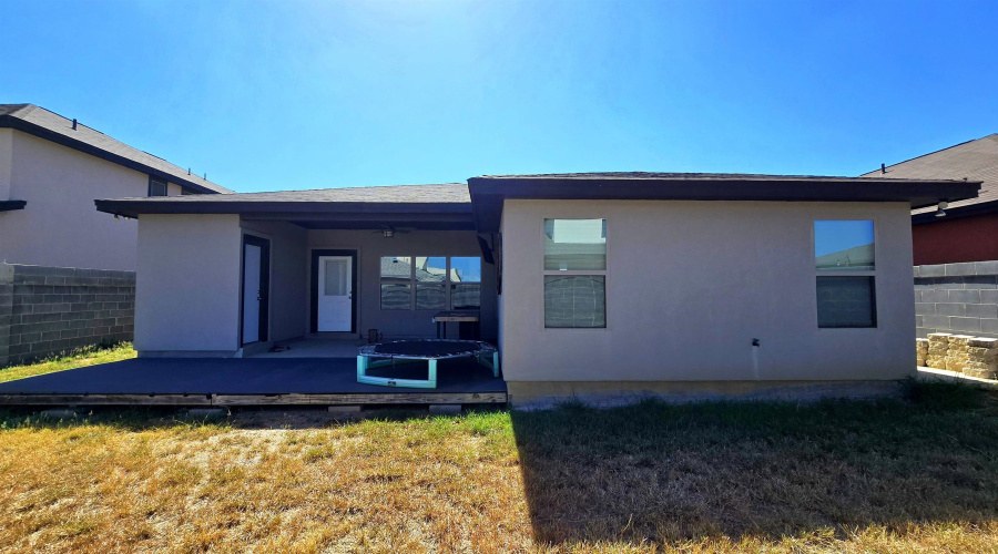 2708 Taurus Dr., Laredo, Texas 78046, 3 Bedrooms Bedrooms, 7 Rooms Rooms,3 BathroomsBathrooms,Residential,For Sale,2708 Taurus Dr.,20264082