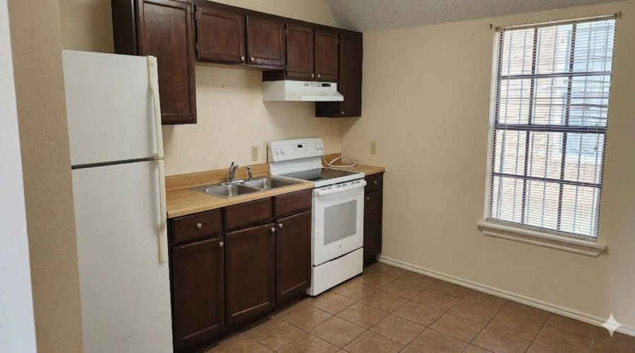 3202 Chacota St, Laredo, Texas 78046, 3 Bedrooms Bedrooms, 5 Rooms Rooms,1 BathroomBathrooms,Residential,For Rent,3202 Chacota St,20264083