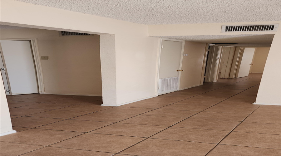 3202 Chacota St, Laredo, Texas 78046, 3 Bedrooms Bedrooms, 5 Rooms Rooms,1 BathroomBathrooms,Residential,For Rent,3202 Chacota St,20264083