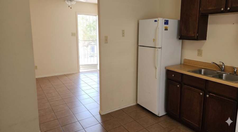 3202 Chacota St, Laredo, Texas 78046, 3 Bedrooms Bedrooms, 5 Rooms Rooms,1 BathroomBathrooms,Residential,For Rent,3202 Chacota St,20264083