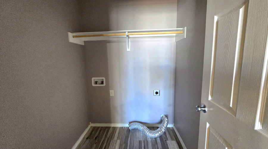 2708 Taurus Dr., Laredo, Texas 78046, 3 Bedrooms Bedrooms, 7 Rooms Rooms,3 BathroomsBathrooms,Residential,For Rent,2708 Taurus Dr.,20264085