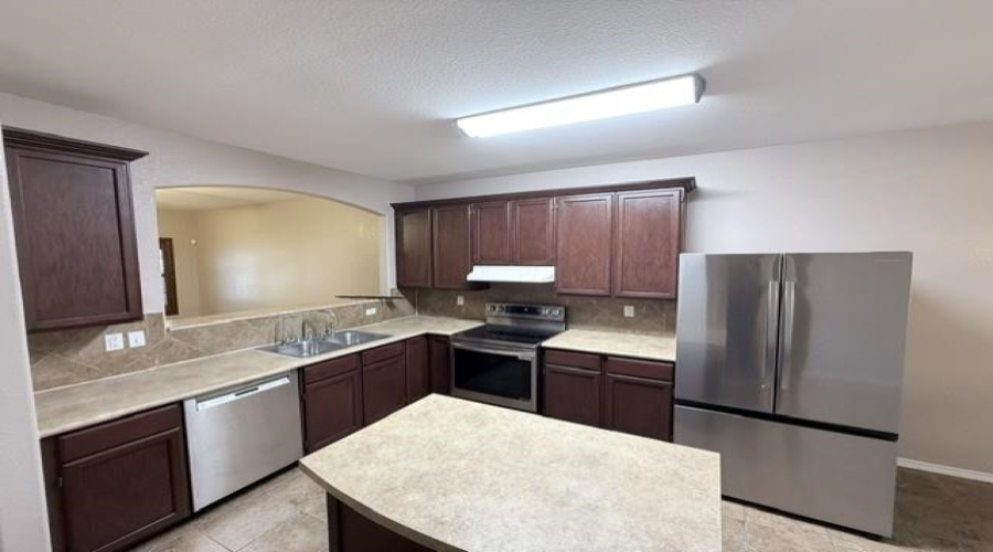 11307 Kirby Dr, Laredo, Texas 78045, 3 Bedrooms Bedrooms, 5 Rooms Rooms,2 BathroomsBathrooms,Residential,For Rent,11307 Kirby Dr,20264086