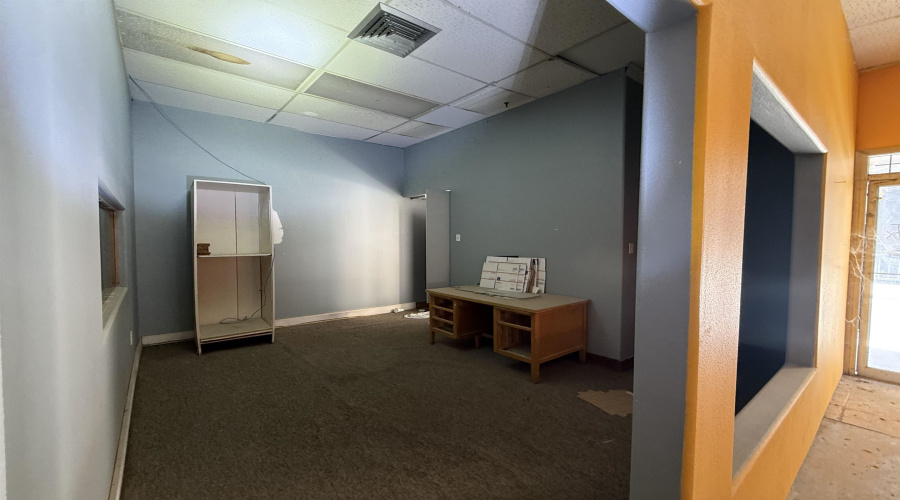1307 Hidalgo St, Laredo, Texas 78040-0000, 6 Rooms Rooms,4 BathroomsBathrooms,Commercial retail/office,For Sale,1307 Hidalgo St,20264094