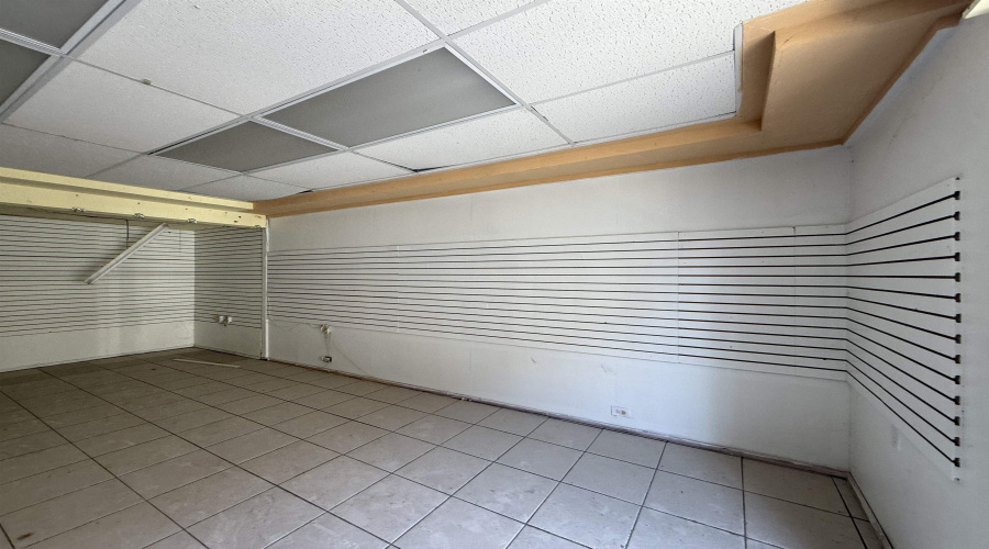 1307 Hidalgo St, Laredo, Texas 78040-0000, 6 Rooms Rooms,4 BathroomsBathrooms,Commercial retail/office,For Sale,1307 Hidalgo St,20264094
