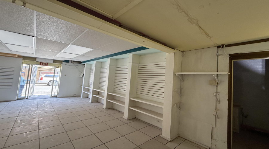 1307 Hidalgo St, Laredo, Texas 78040-0000, 6 Rooms Rooms,4 BathroomsBathrooms,Commercial retail/office,For Sale,1307 Hidalgo St,20264094