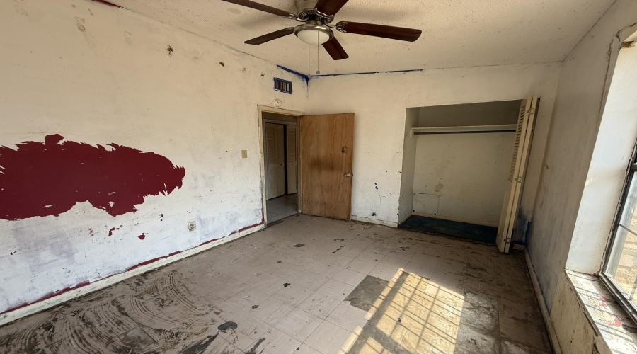 2121 San Jose St, Laredo, Texas 78043, 4 Bedrooms Bedrooms, 6 Rooms Rooms,2 BathroomsBathrooms,Residential,For Sale,2121 San Jose St,20264096