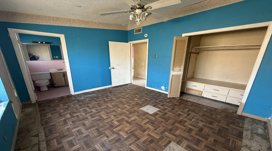 2121 San Jose St, Laredo, Texas 78043, 4 Bedrooms Bedrooms, 6 Rooms Rooms,2 BathroomsBathrooms,Residential,For Sale,2121 San Jose St,20264096
