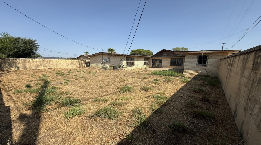 2121 San Jose St, Laredo, Texas 78043, 4 Bedrooms Bedrooms, 6 Rooms Rooms,2 BathroomsBathrooms,Residential,For Sale,2121 San Jose St,20264096