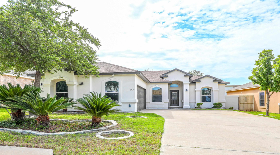 3921 Aidin St, laredo, Texas 78045, 3 Bedrooms Bedrooms, 3 Rooms Rooms,2 BathroomsBathrooms,Residential,For Rent,3921 Aidin St,20264098