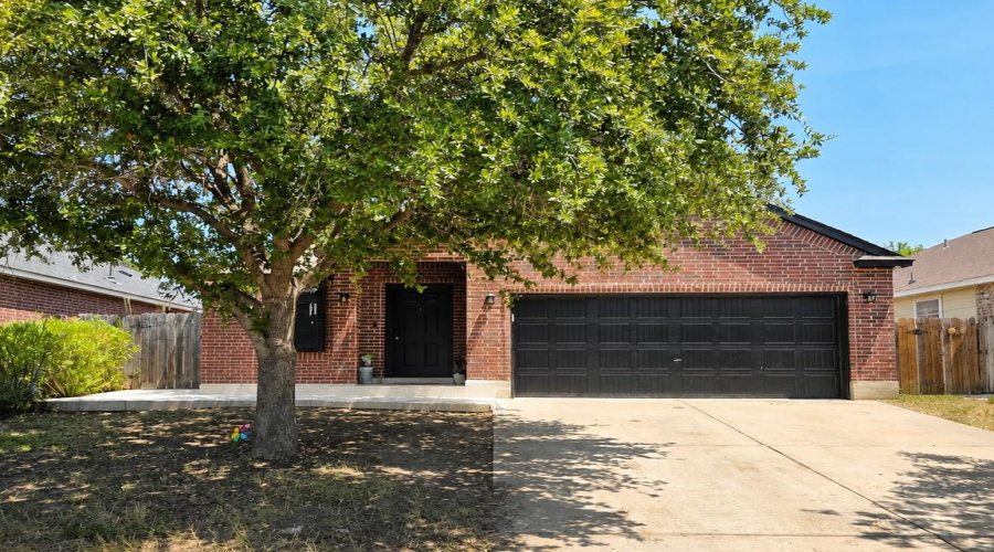 11147 Salado Dr, Laredo, Texas 78045-7375, 3 Bedrooms Bedrooms, 6 Rooms Rooms,2 BathroomsBathrooms,Residential,For Sale,11147 Salado Dr,20264101
