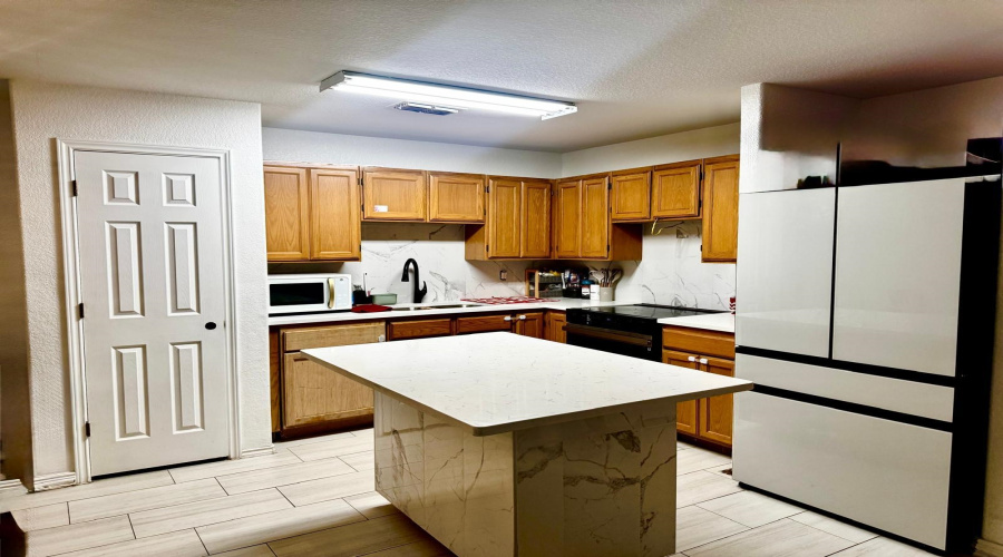 11147 Salado Dr, Laredo, Texas 78045-7375, 3 Bedrooms Bedrooms, 6 Rooms Rooms,2 BathroomsBathrooms,Residential,For Sale,11147 Salado Dr,20264101
