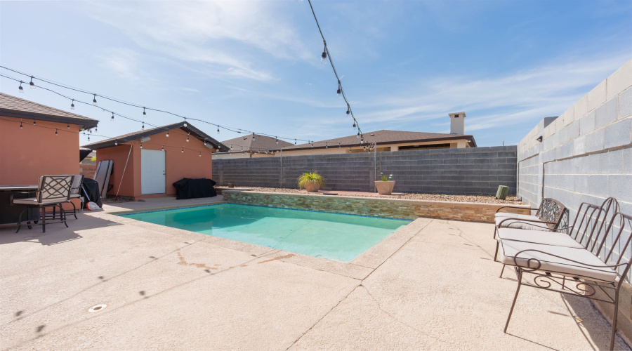 216 Twin Oak Dr, LAREDO, Texas 78045-6857, 4 Bedrooms Bedrooms, 5 Rooms Rooms,4 BathroomsBathrooms,Residential,For Sale,216 Twin Oak Dr,20264103