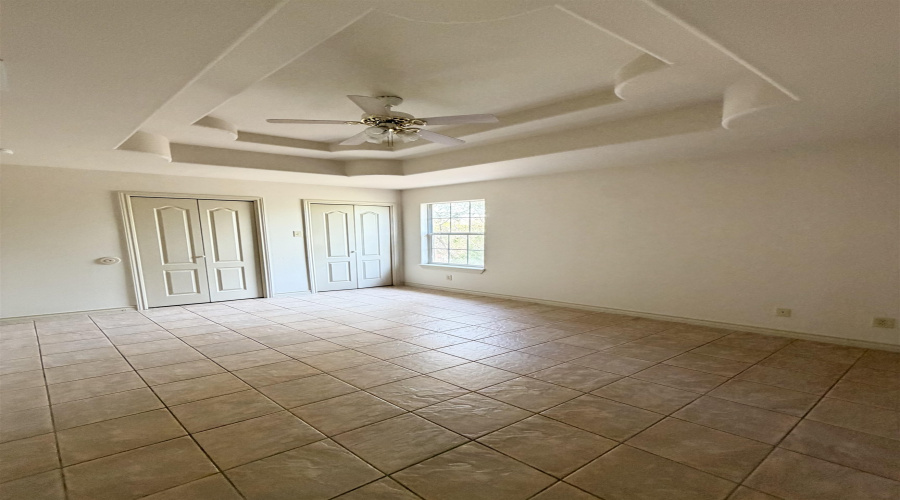 419 W Eistetter St, Laredo, Texas 78041, 2 Bedrooms Bedrooms, 4 Rooms Rooms,1 BathroomBathrooms,Residential,For Rent,419 W Eistetter St,20264104