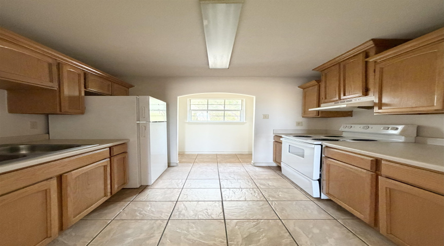 419 W Eistetter St, Laredo, Texas 78041, 2 Bedrooms Bedrooms, 4 Rooms Rooms,1 BathroomBathrooms,Residential,For Rent,419 W Eistetter St,20264104