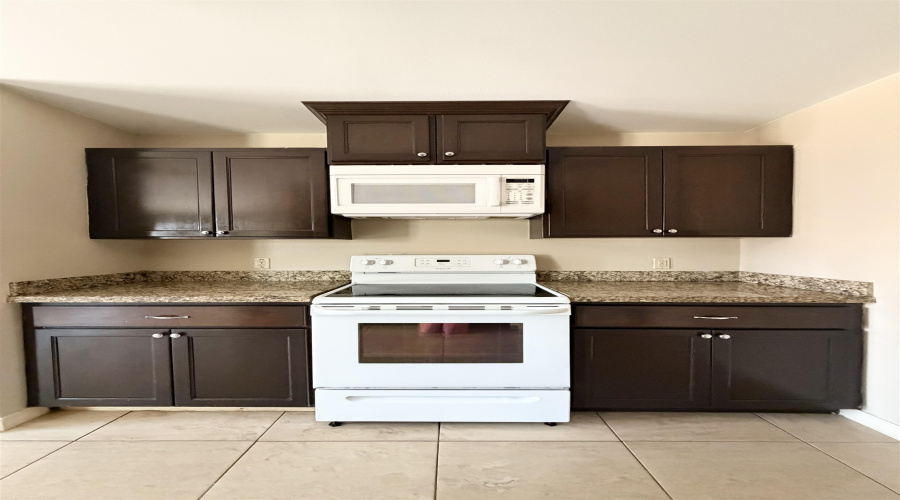 408 Shiloh Dr, Laredo, Texas 78045, 2 Bedrooms Bedrooms, 5 Rooms Rooms,2 BathroomsBathrooms,Residential,For Rent,408 Shiloh Dr,20264105