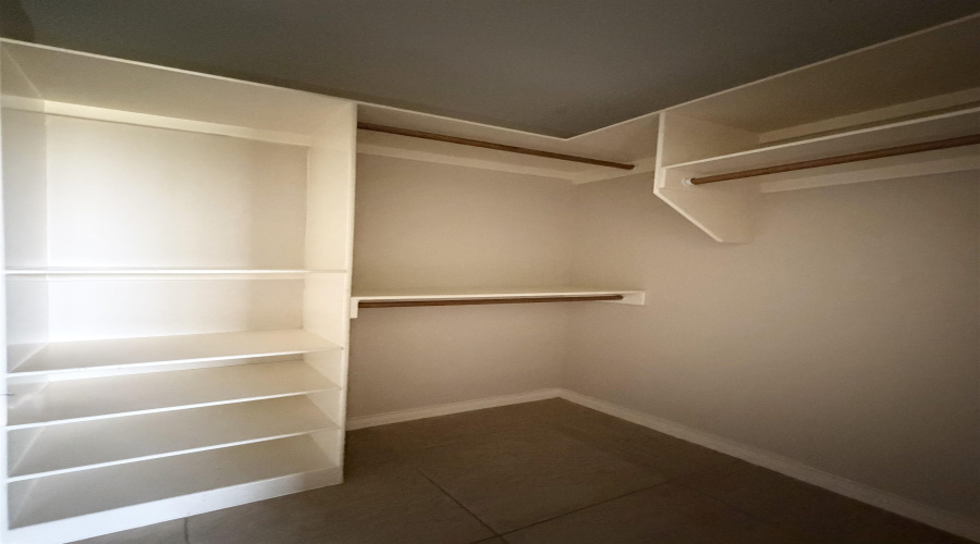 408 Shiloh Dr, Laredo, Texas 78045, 2 Bedrooms Bedrooms, 5 Rooms Rooms,2 BathroomsBathrooms,Residential,For Rent,408 Shiloh Dr,20264105