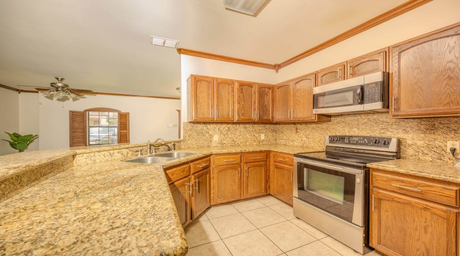 8216 Casa Verde Rd, Laredo, Texas 78041, 2 Bedrooms Bedrooms, 5 Rooms Rooms,2 BathroomsBathrooms,Residential,For Rent,8216 Casa Verde Rd,20264108