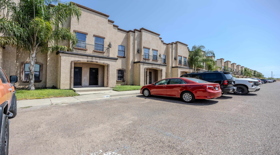8216 Casa Verde Rd, Laredo, Texas 78041, 2 Bedrooms Bedrooms, 5 Rooms Rooms,2 BathroomsBathrooms,Residential,For Rent,8216 Casa Verde Rd,20264108