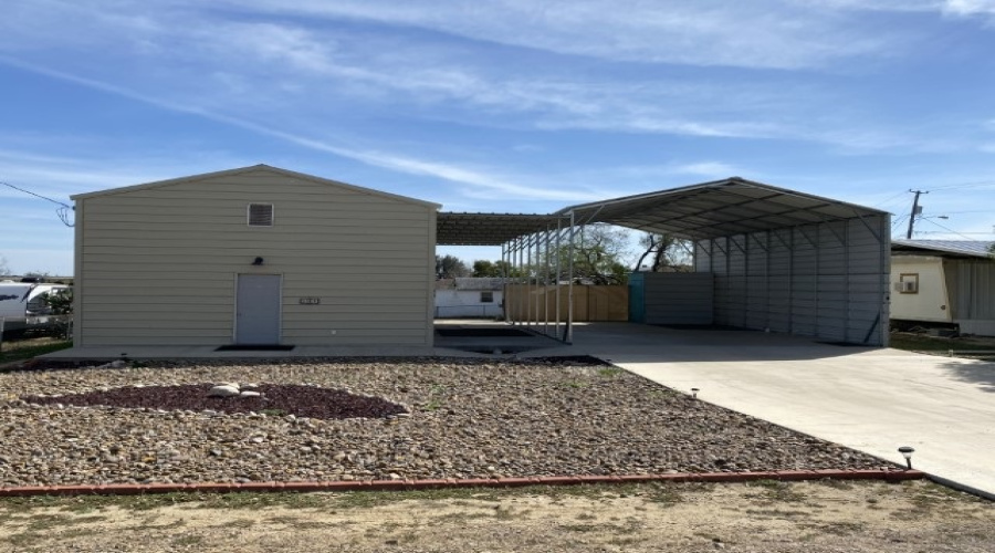 104 Overview Dr, Zapata, Texas 78076, 2 Bedrooms Bedrooms, 3 Rooms Rooms,1 BathroomBathrooms,Residential,For Sale,104 Overview Dr,20261005