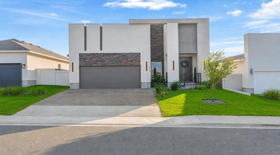 1418 Eagles LN, Laredo, Texas 78045, 3 Bedrooms Bedrooms, 3 Rooms Rooms,2 BathroomsBathrooms,Residential,For Rent,1418 Eagles LN,20264109