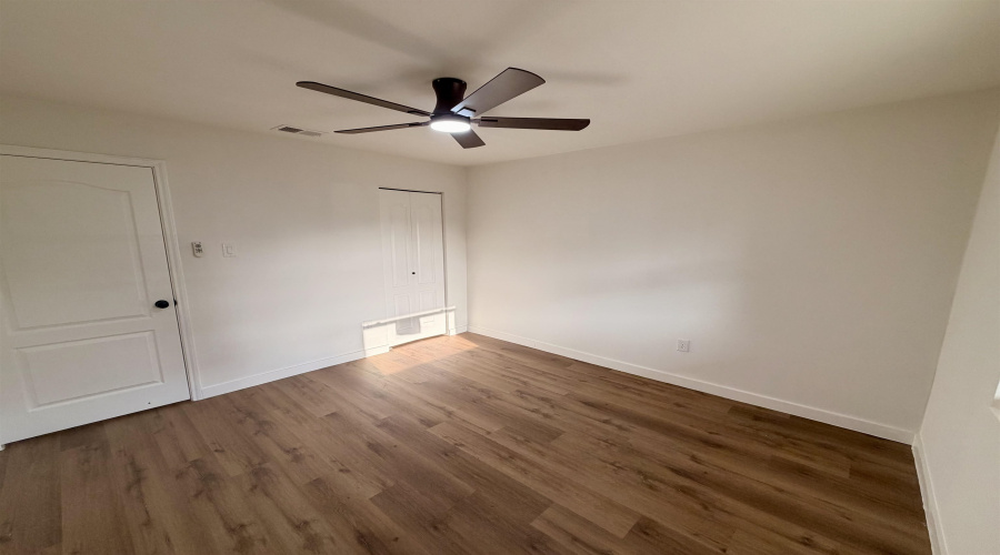 3405 S Louisiana Ave, Laredo, Texas 78046, 3 Bedrooms Bedrooms, 6 Rooms Rooms,2 BathroomsBathrooms,Residential,For Rent,3405 S Louisiana Ave,20264116