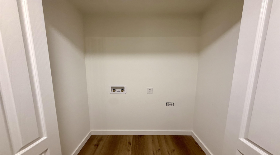 3405 S Louisiana Ave, Laredo, Texas 78046, 3 Bedrooms Bedrooms, 6 Rooms Rooms,2 BathroomsBathrooms,Residential,For Rent,3405 S Louisiana Ave,20264116