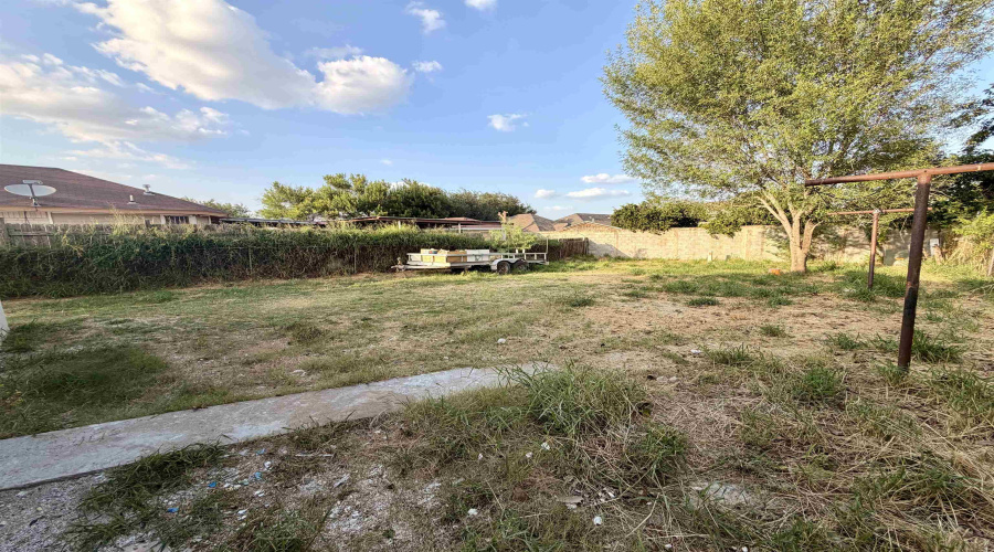 3405 S Louisiana Ave, Laredo, Texas 78046, 3 Bedrooms Bedrooms, 6 Rooms Rooms,2 BathroomsBathrooms,Residential,For Rent,3405 S Louisiana Ave,20264116