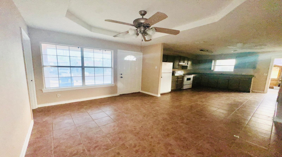 2451 Colonia Lp, Laredo, Texas 78046, 3 Bedrooms Bedrooms, 5 Rooms Rooms,2 BathroomsBathrooms,Residential,For Sale,2451 Colonia Lp,20264118