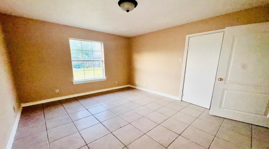 2451 Colonia Lp, Laredo, Texas 78046, 3 Bedrooms Bedrooms, 5 Rooms Rooms,2 BathroomsBathrooms,Residential,For Sale,2451 Colonia Lp,20264118
